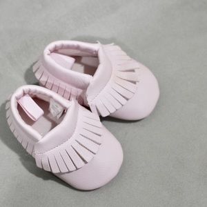 Light pink baby girl shoes size 1